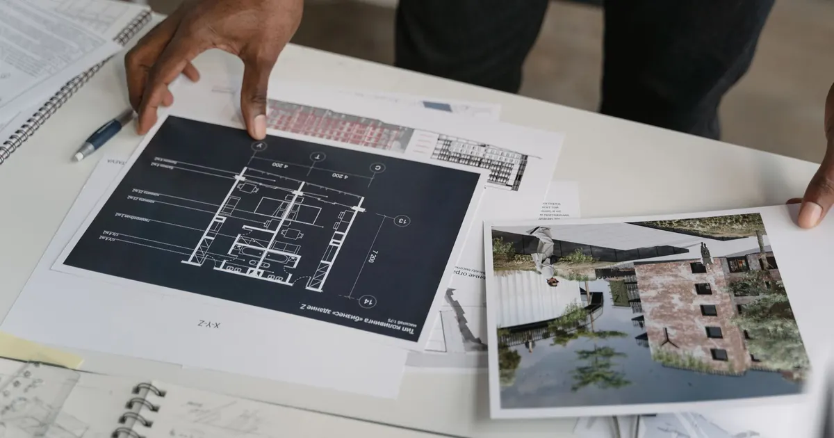 Comparaison de plans et de documents imprimés